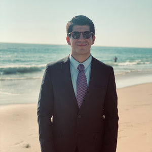 Meet your Posher, Carlos